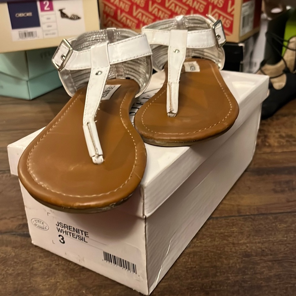 Steve Madden size 3 white sandals